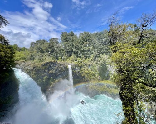 salto-huilo-huilo Imponente Salto Huilo Huilo, una cascada majestuosa en la región de los ríos, Chile
